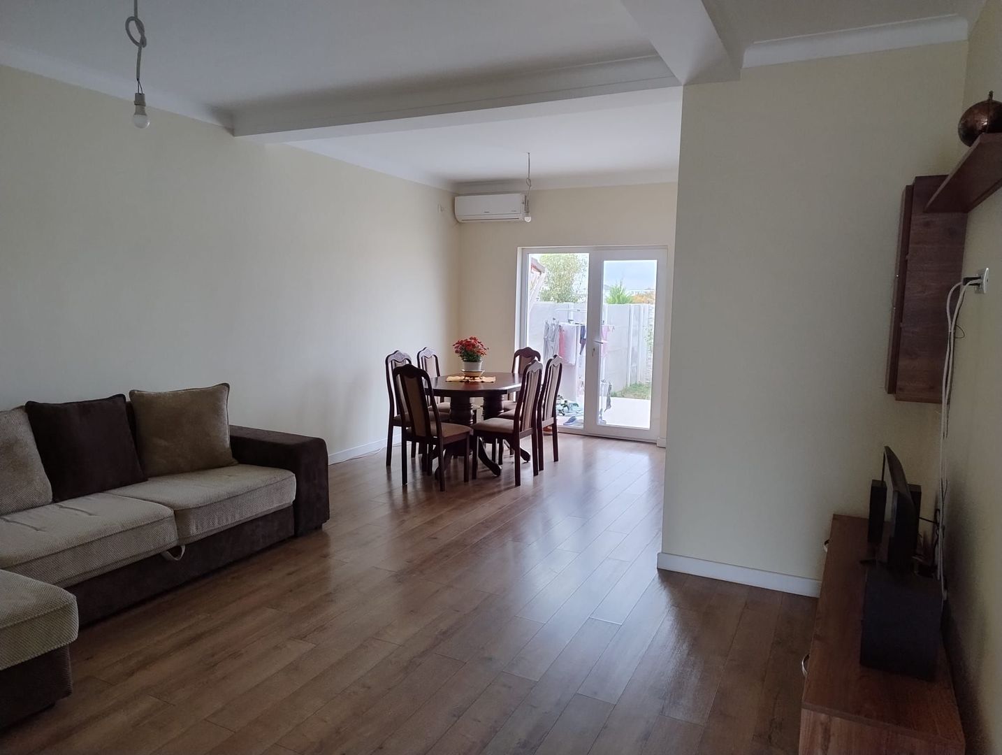 Casa pe parter in Bucovat - Poză 6