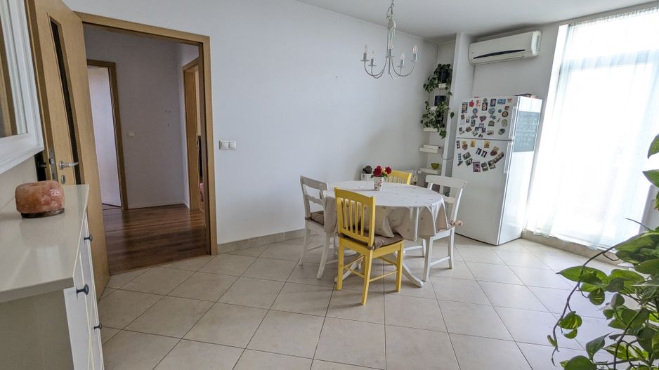 Apartament spatios 100 mp cu lift si 50 mp de terase - Poză 10