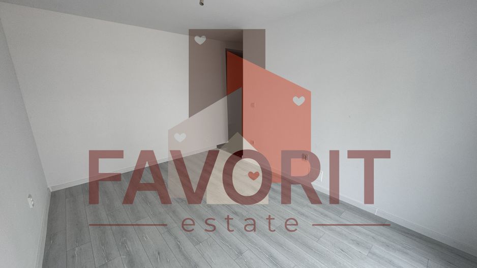 Decomandat. Disponibil imediat. Gradina proprie. Strada asfaltata - Poză 5