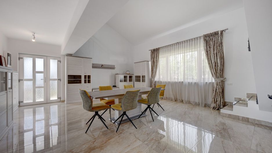 Casa cu Mesteceni!  Complex Lalelelor Domnești - Poză 15