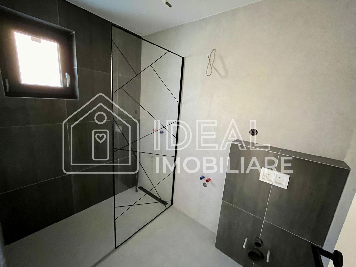 Apartament premium cu 4 camere și curte proprie – parter - Poză 8