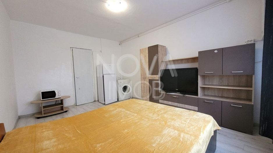 Garsoniera de inchiriat. Str. Vasile Aaron - Poză 1