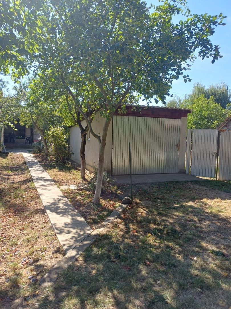 Casă de  vânzare  în Beltiug - Poză 2