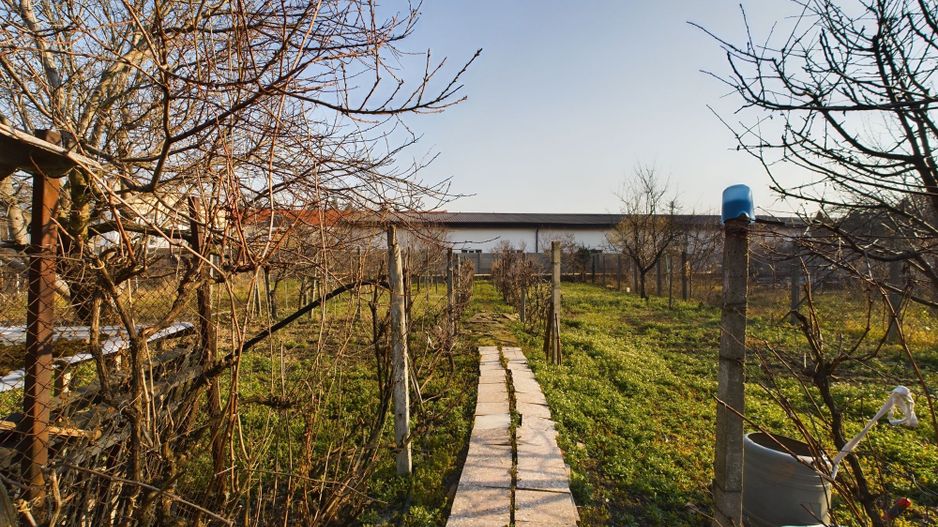 Casă individuală cu teren de 1100 mp și 3 apartamente în curte - Poză 33