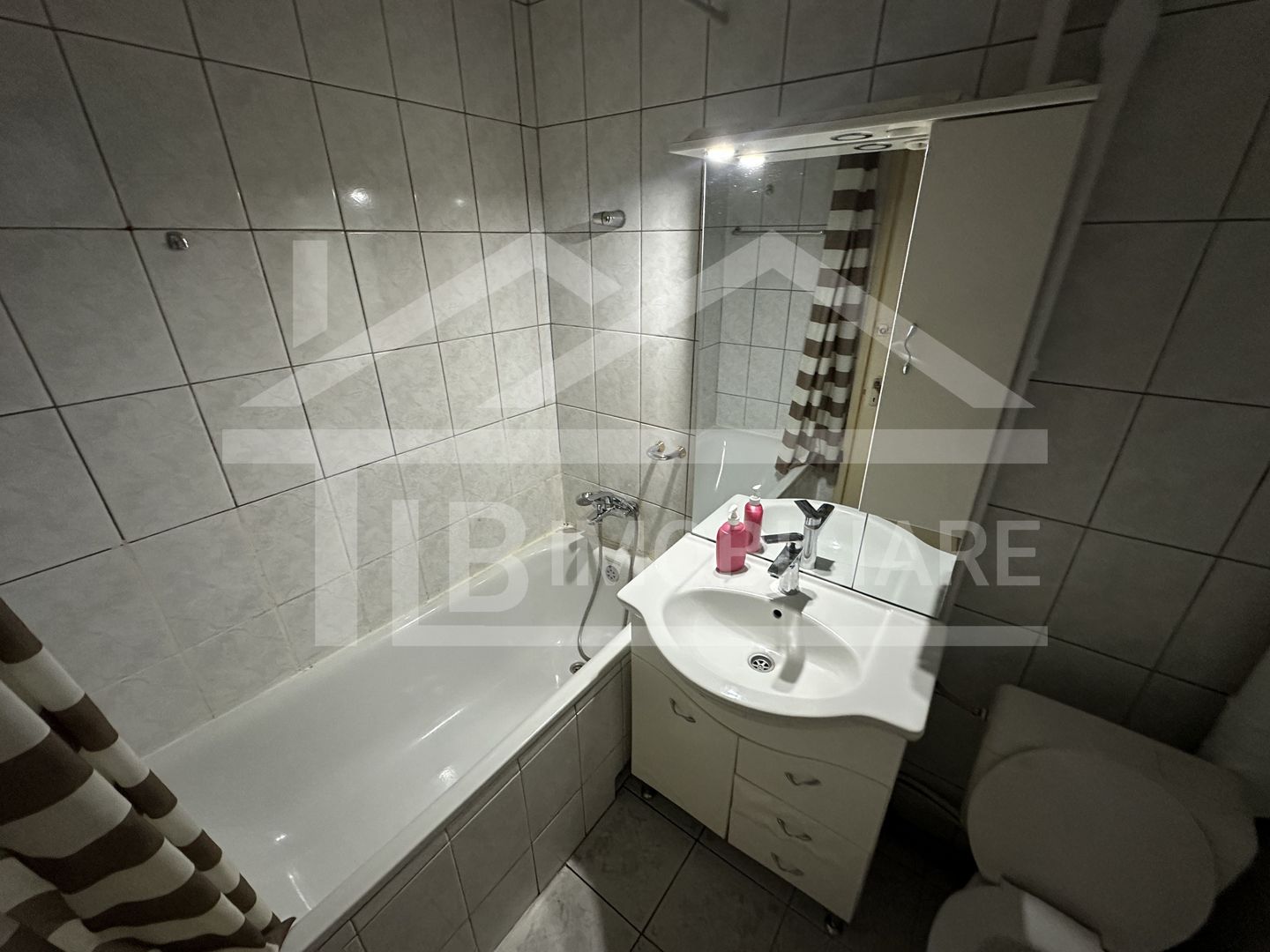 Apartament cu 3 camere, 60mp, Zona UMFST - Poză 7