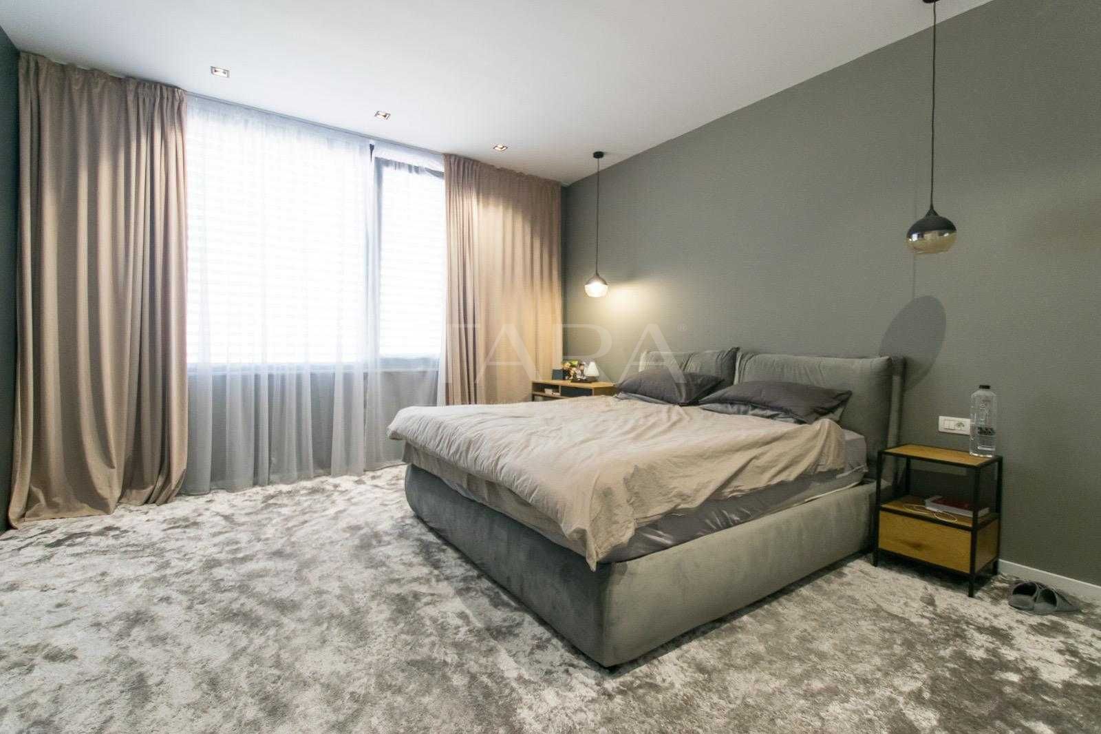 Vilă elegantă într-un cadru privat, cu vedere de excepție - Poză 5