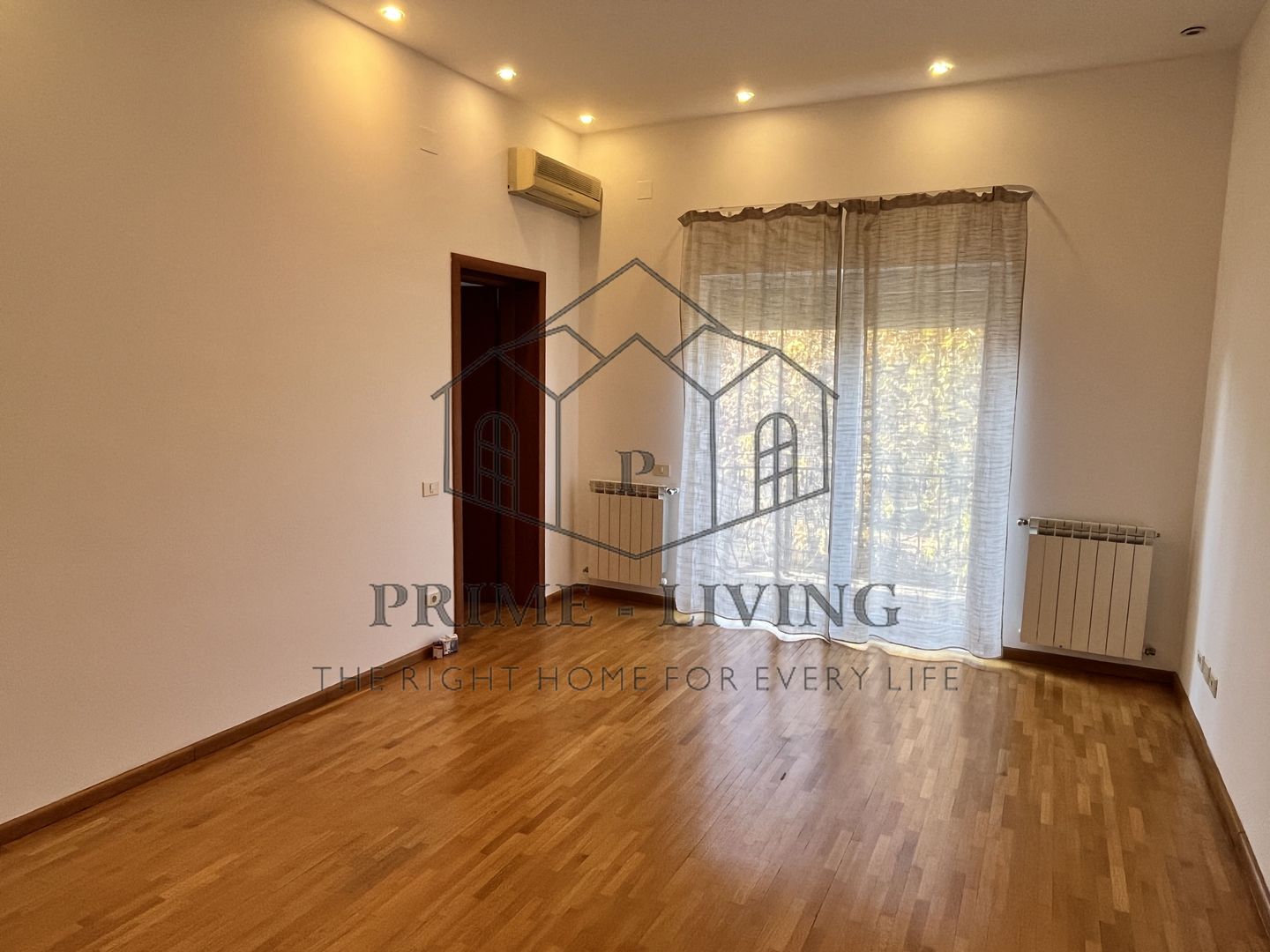 VILA EXTRAORDINARĂ CU 6 CAMERE LA INCHIRIERE LANGA BRITISH SCHOOL - Poză 3