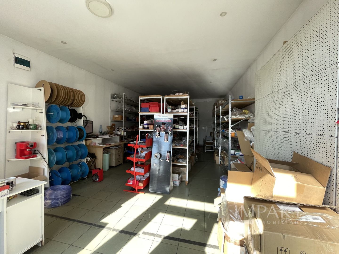 Inchiriere spatiu comercial in Dambu Rotund! - Poză 2