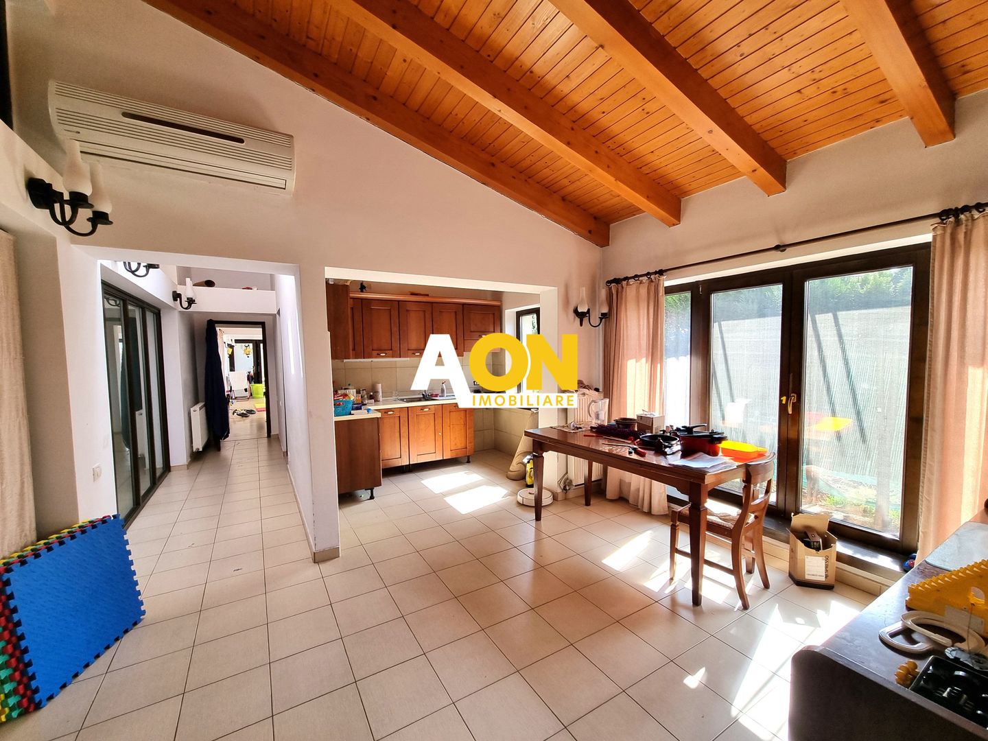 Casa de vanzare 5 camere, 980 teren, zona Piata Cetate - Poză 8