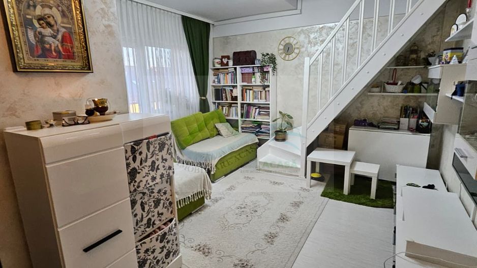 Apartament 3 camere de vânzare - Poză 4