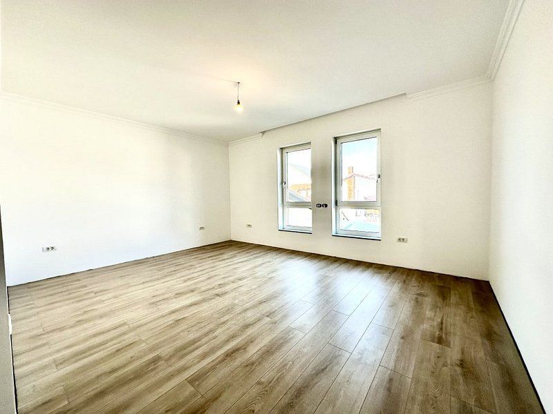 Casa lângă Iulius Town - zona Lipovei - Poză 7