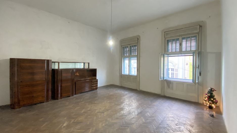 COMISION 0, PALATUL MIKSA STEINER, 3 Camere, 78 MP, Et 1, Piata Unirii - Poză 3