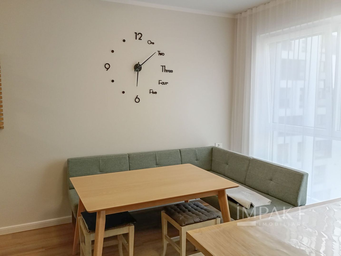 Apartament 3 camere la Cheie in zona Vivo ! - Poză 5