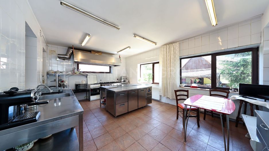 COMISION 0% ! Pensiune 11 camere in Bran | Poarta - Poză 12