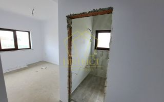 Duplex cu 5 camere, bucatarie inchisa, la cheie | Giarmata Mare - Poză 5