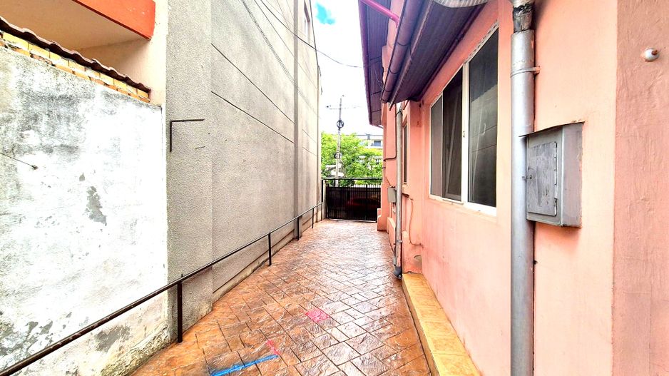 Casa de vanzare pretabila locuinta sau afacere | 13 Septembrie - Poză 2