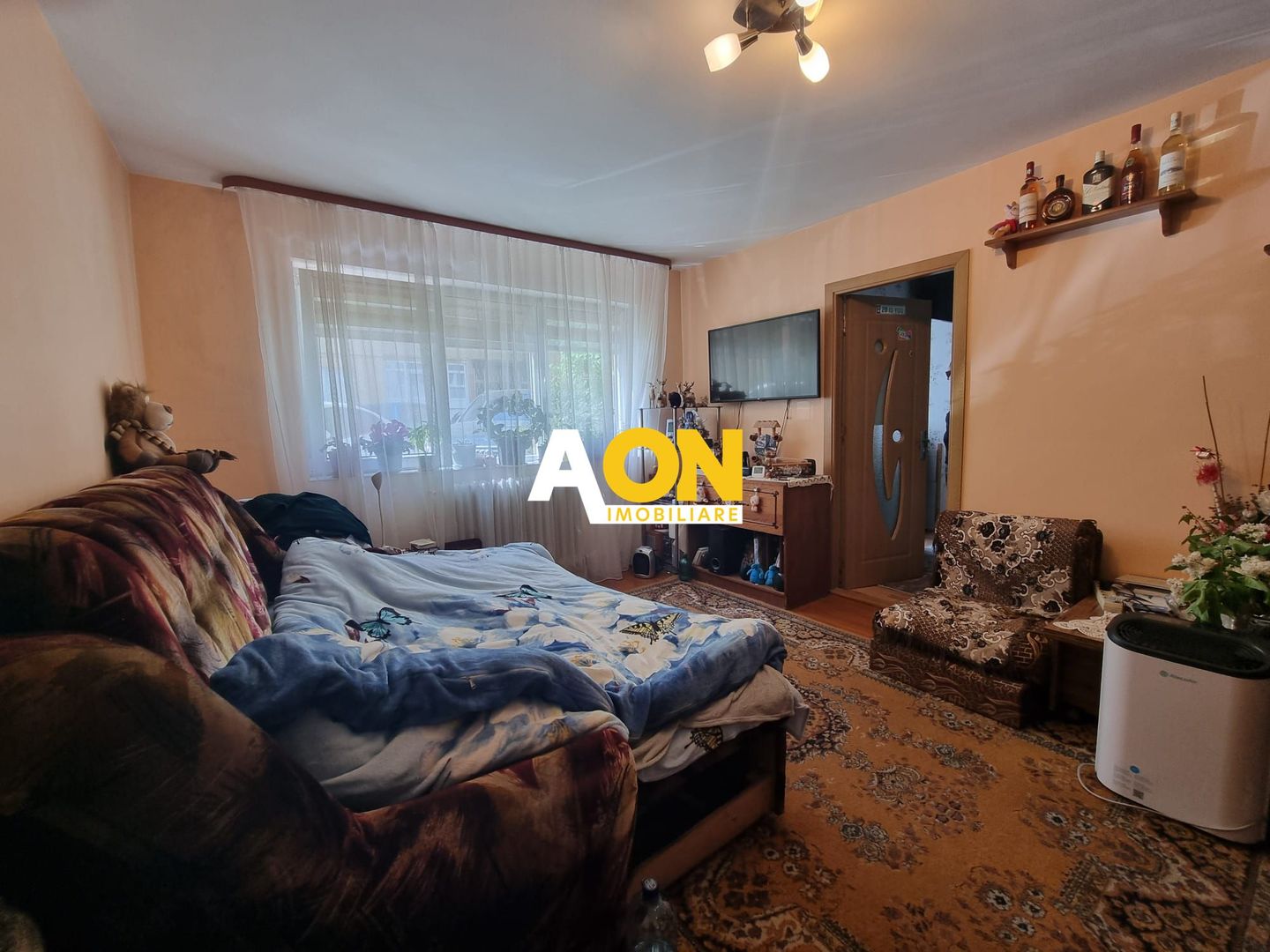 Apartament 2 camere, parter inalt Cetate - Poză 1
