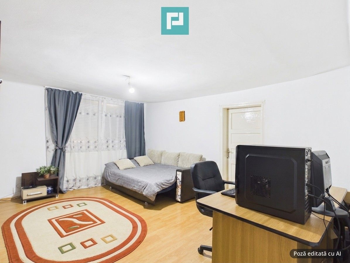 Casă cu 2 corpuri, teren 398 mp, Oradea - Poză 24