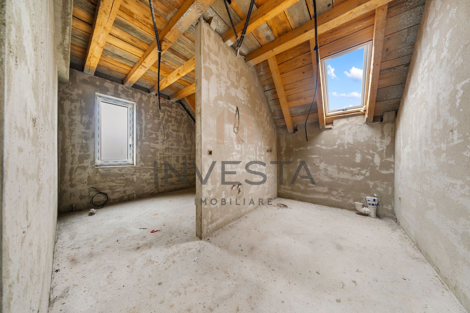 Casa individuala 256 mp utili, teren 2000 mp, Aiton, garaj dublu - Poză 18