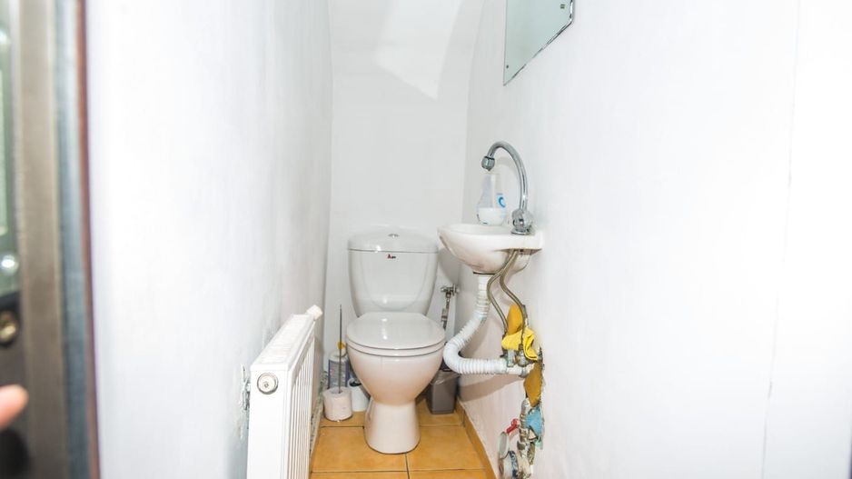 15 Noiembrie, apartament la mansardă - Poză 10