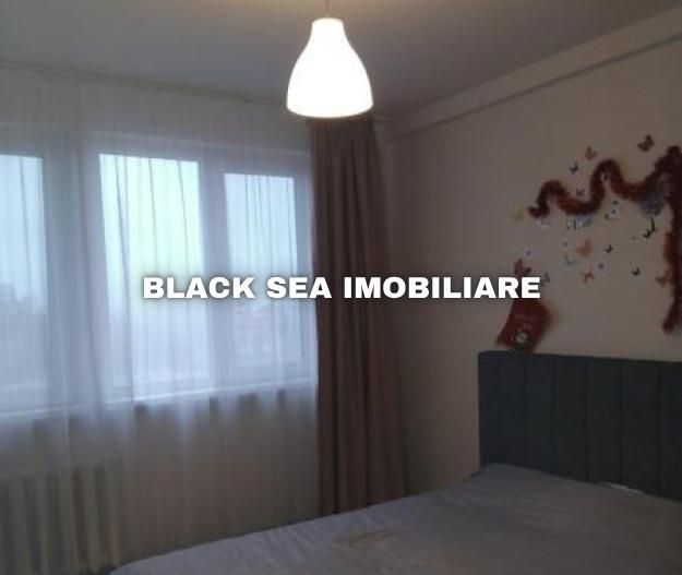 De vanzare Apartament 2 camere zona Centrala - Bloc cu lift - Poză 4