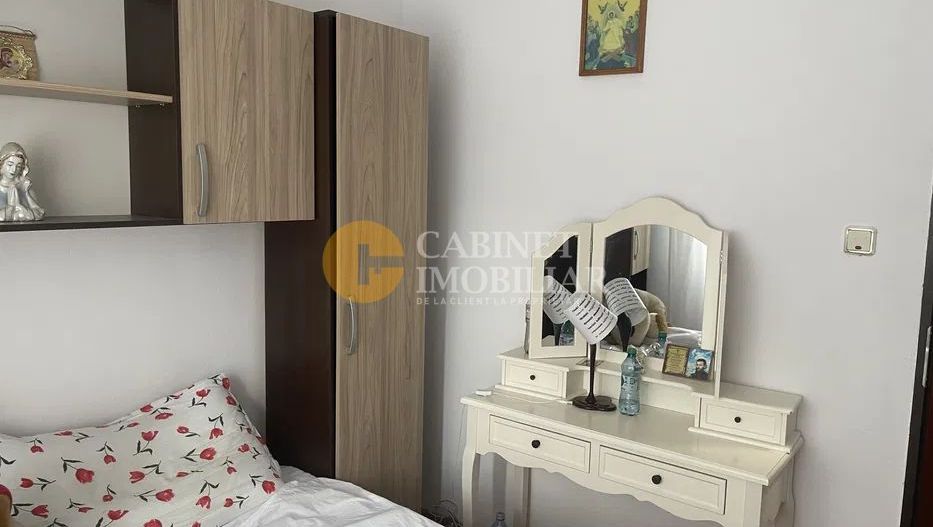 Apartament 3 Camere - 70 mp - Etaj intermediar -  Zona Alexandru Cel Bun - Poză 3