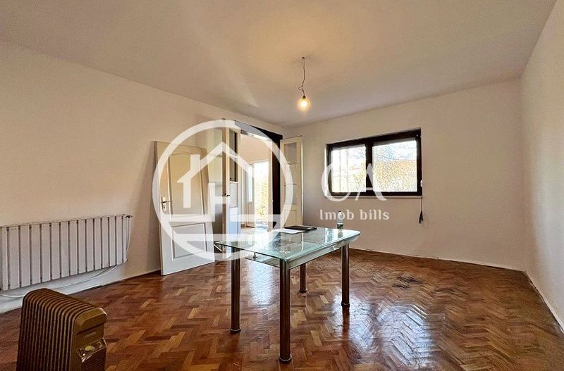 Apartament de vânzare la curte comună în zona Ultracentrală, Oradea - Poză 1