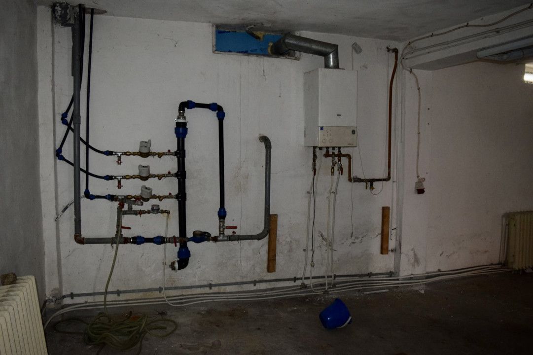 AZURA Imobiliare Pitesti - Spatiu Comercial Craiovei - Poză 10