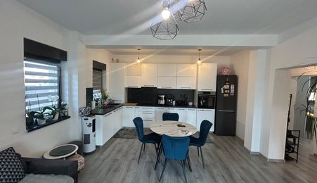 Apartament la Casă | 3 Camere | 64MPU | 83MP Curte I Șelimbăr