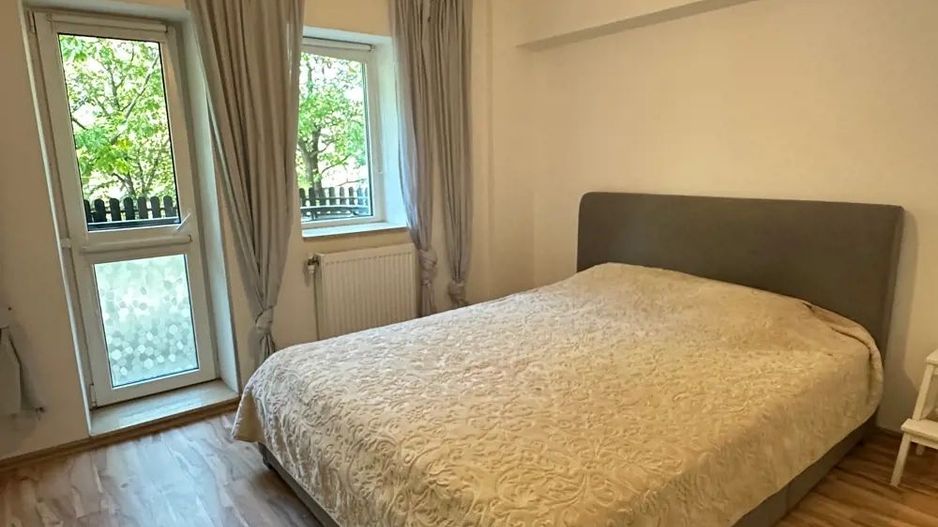 Apartament de inchiriat - 3 camere - zona Unirii - Regina Maria - Poză 4