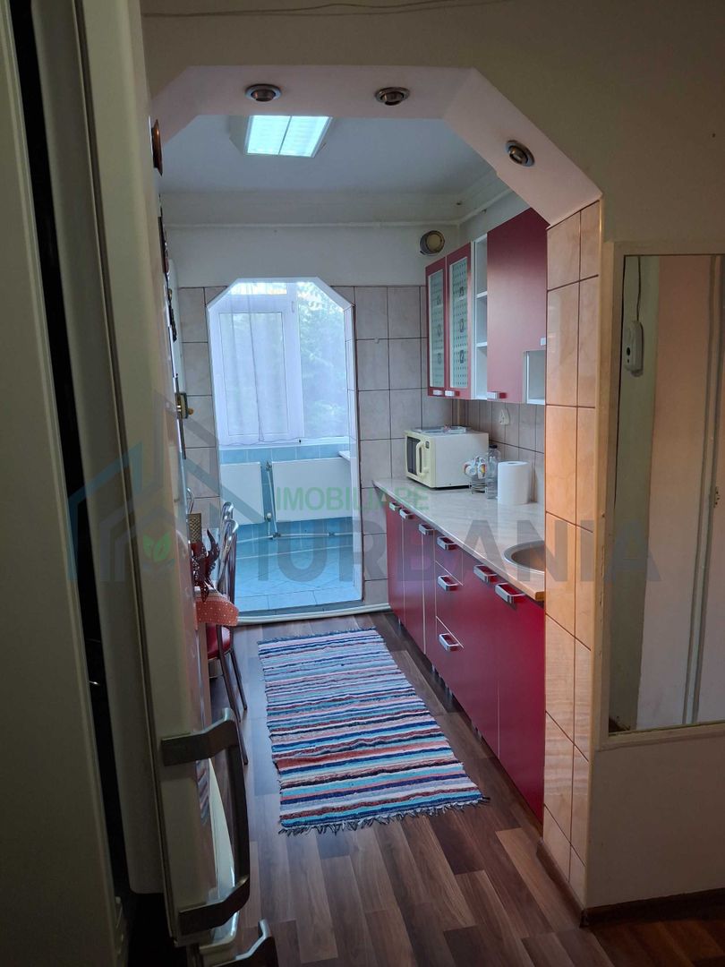 Apartament 2 camere, decomandat, 48 mp, etaj 2/4, cartier Dacia, str. Tabacului, Iasi - Poză 2