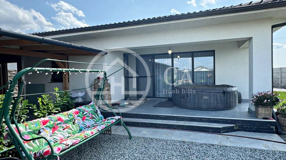 Casă de vânzare cu 3 camere si o anexa  in Sântandrei, Bihor - Poză 2