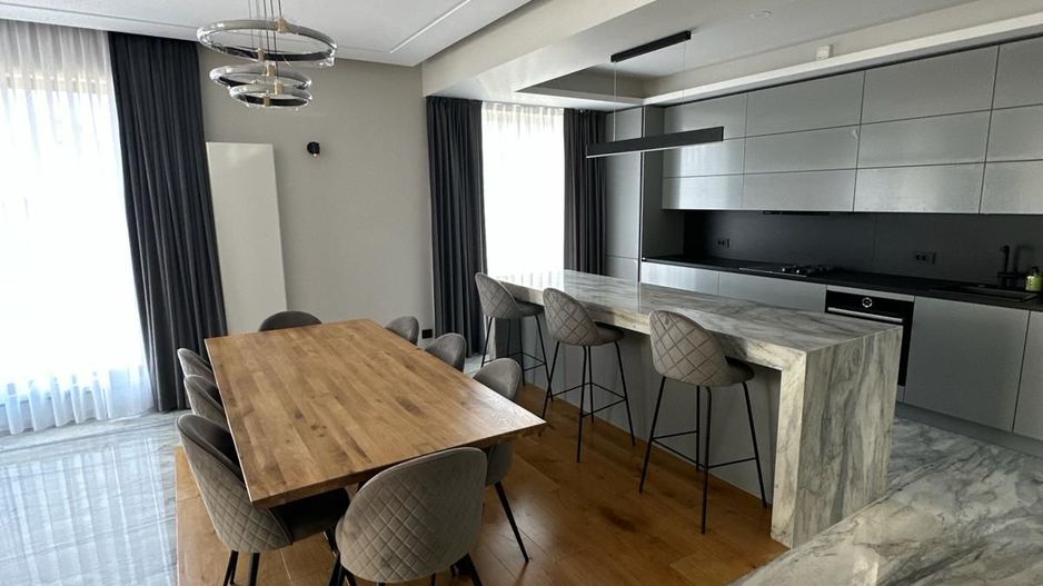 Casă / Vilă cu 7 camere de închiriat în Pipera, Bucuresti - Poză 2