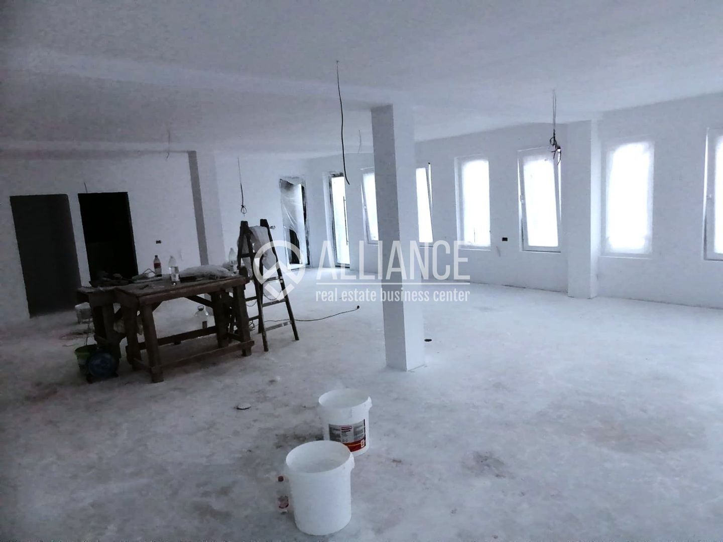 INEL II (COD10) - Spatiu comercial de inchiriat - Poză 3