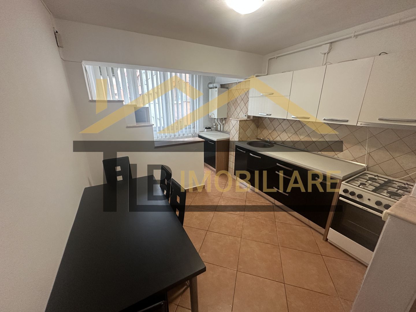 Apartament de 3 camere, 67mp, Zona Dambu Pietros - Poză 1
