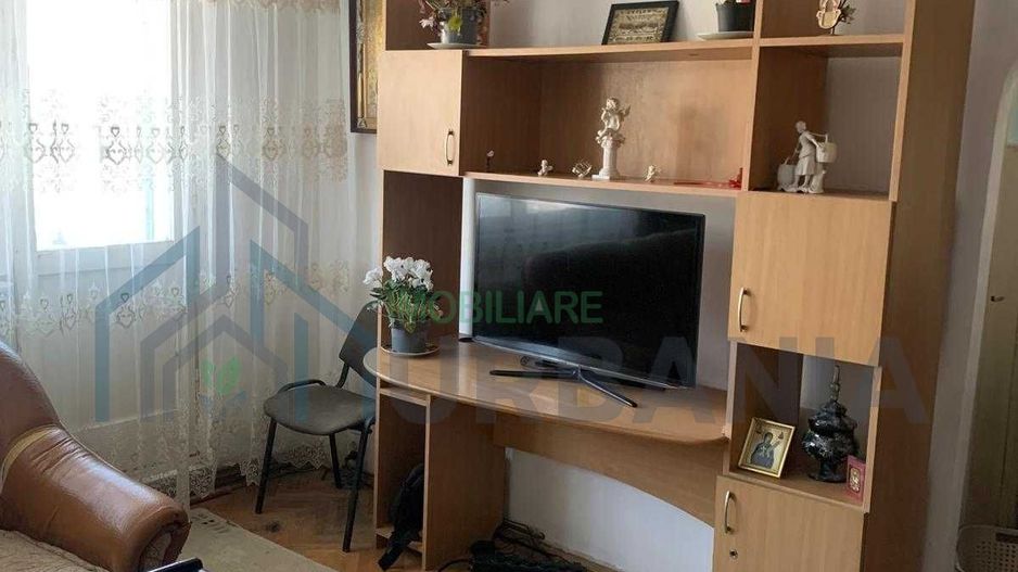 Apartament 3 camere, mobilat, zona Centrală – Podu Roș, Iași, cu loc de parcare inclus - Poză 1