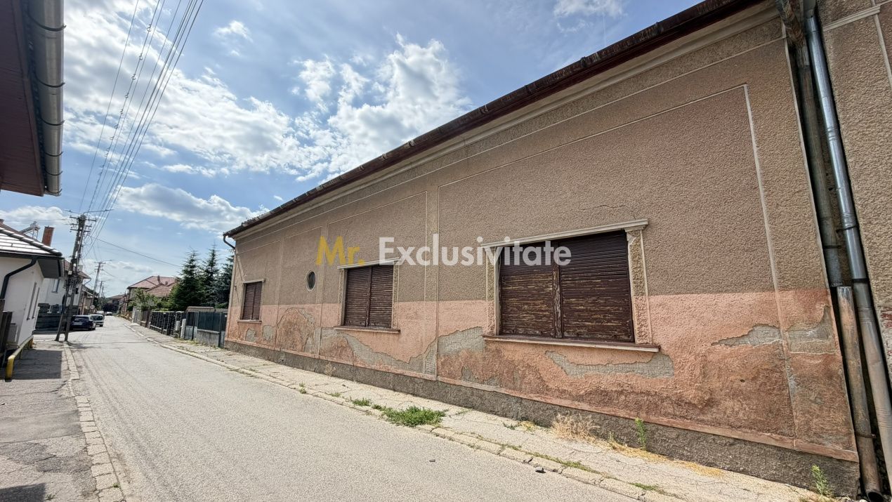 Casă de renovat cu teren 557 mp, central Str. Gh. Barițiu - Carei - Poză 3