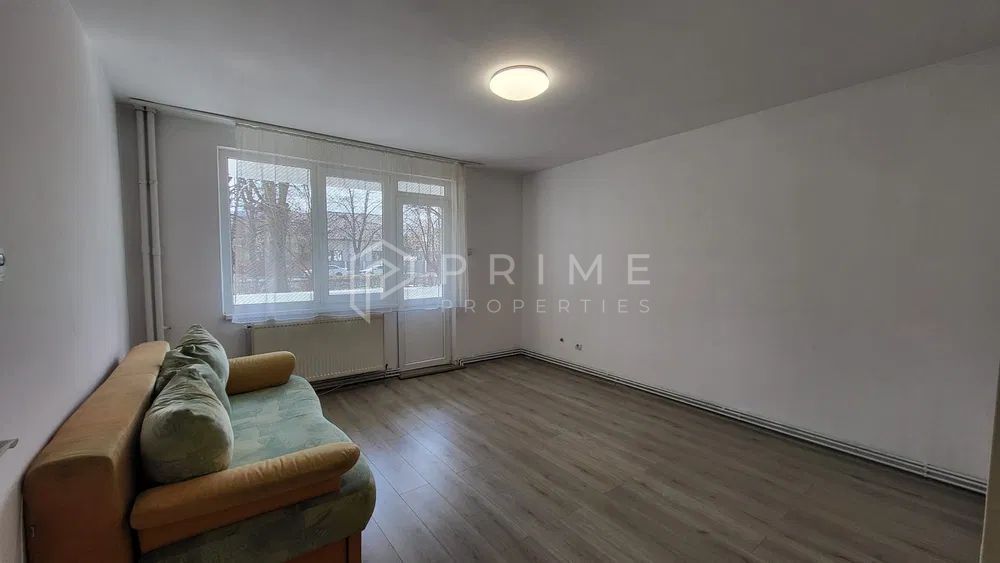 Apartament cu 3 camere, decomandat, parter, 2 balcoane- Zona Tudor - Poză 1