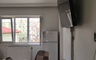 Mic la întreținere, bun la randament: apartament în Orșova - Poză 24