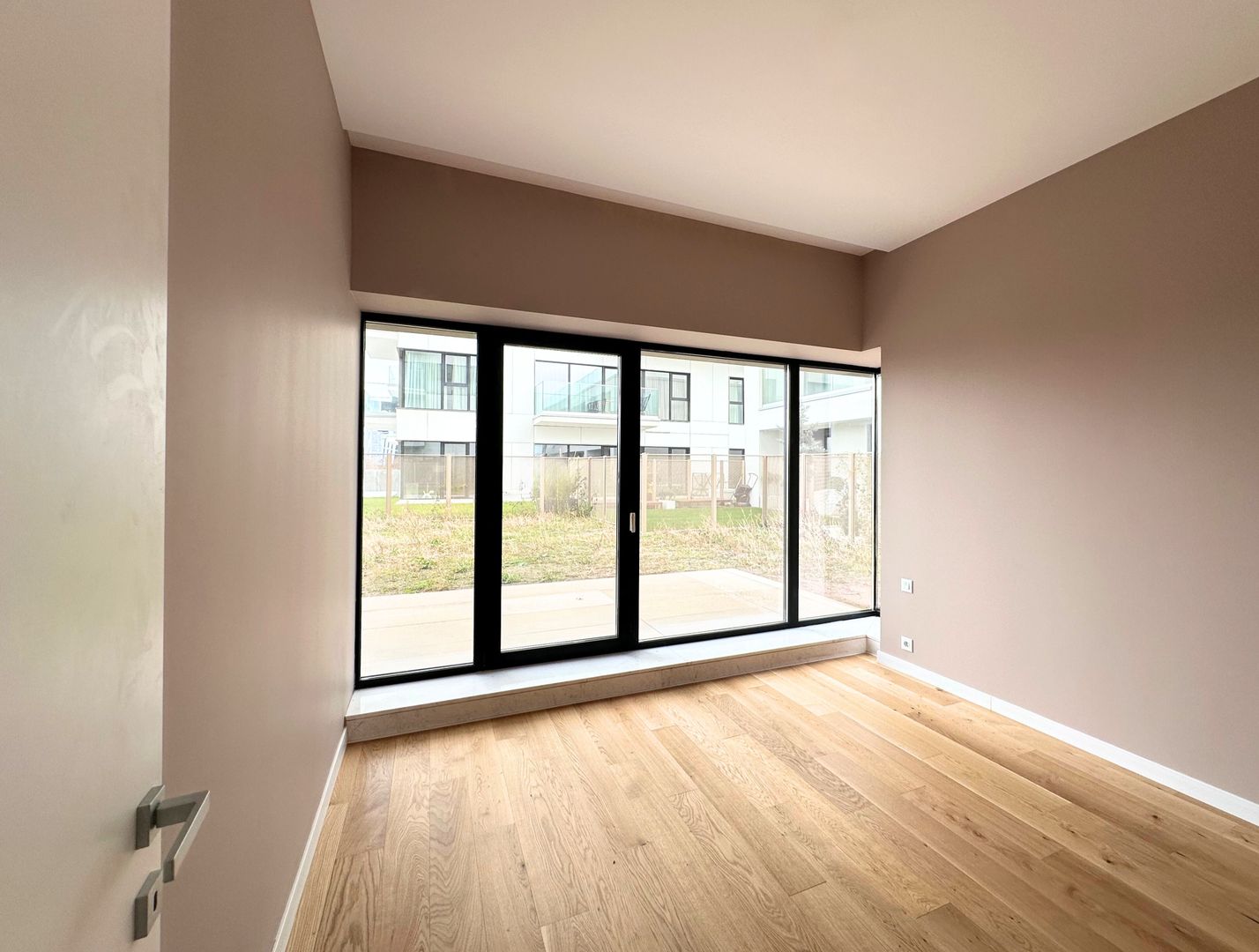 Închiriere apartament 4 camere cu grădină proprie ONE Verdi - Poză 11