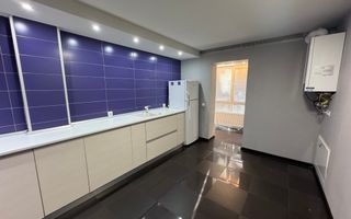 Langa Iulius Town. Renovat. Cu centrala proprie - Poză 2