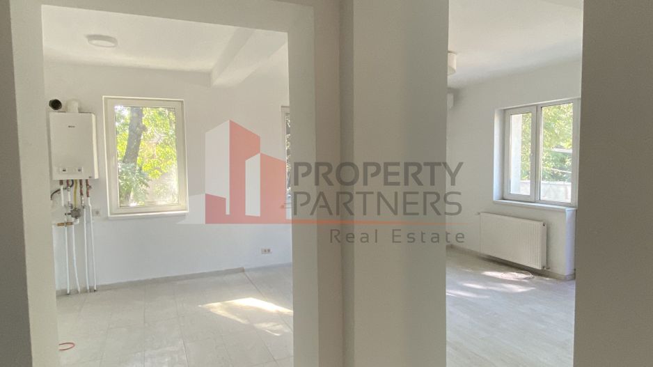 Casa, vila apartamentata - Poză 3