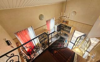 🏡 Casă spațioasă cu 9 camere în Strejnicu – pentru locuință, birouri - Poză 67