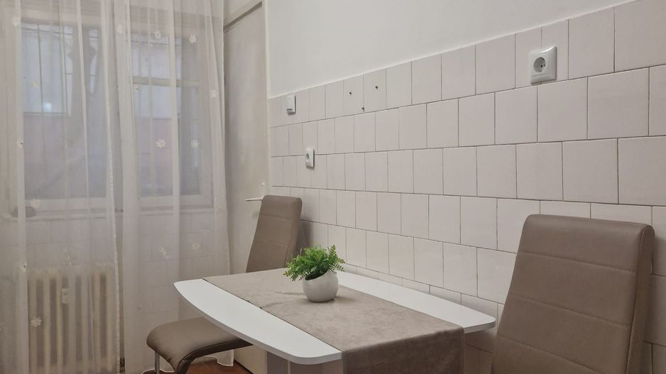 Spitalul Judetean-Calea Martirilor | 2 Camere | Necesita renovare - Poză 10