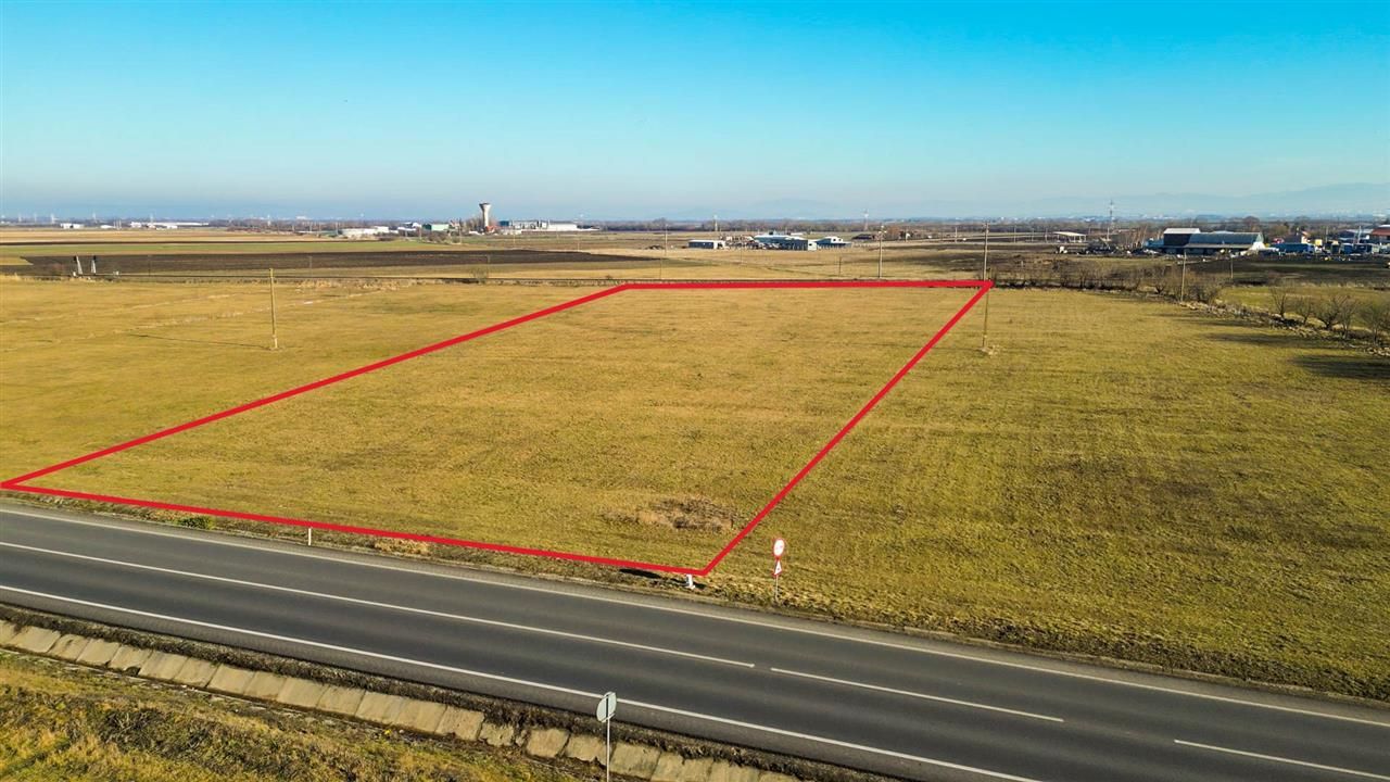 16.000 mp, teren intravilan, construibil, conditii apreciabile, Codlea Brasov - Poză 1