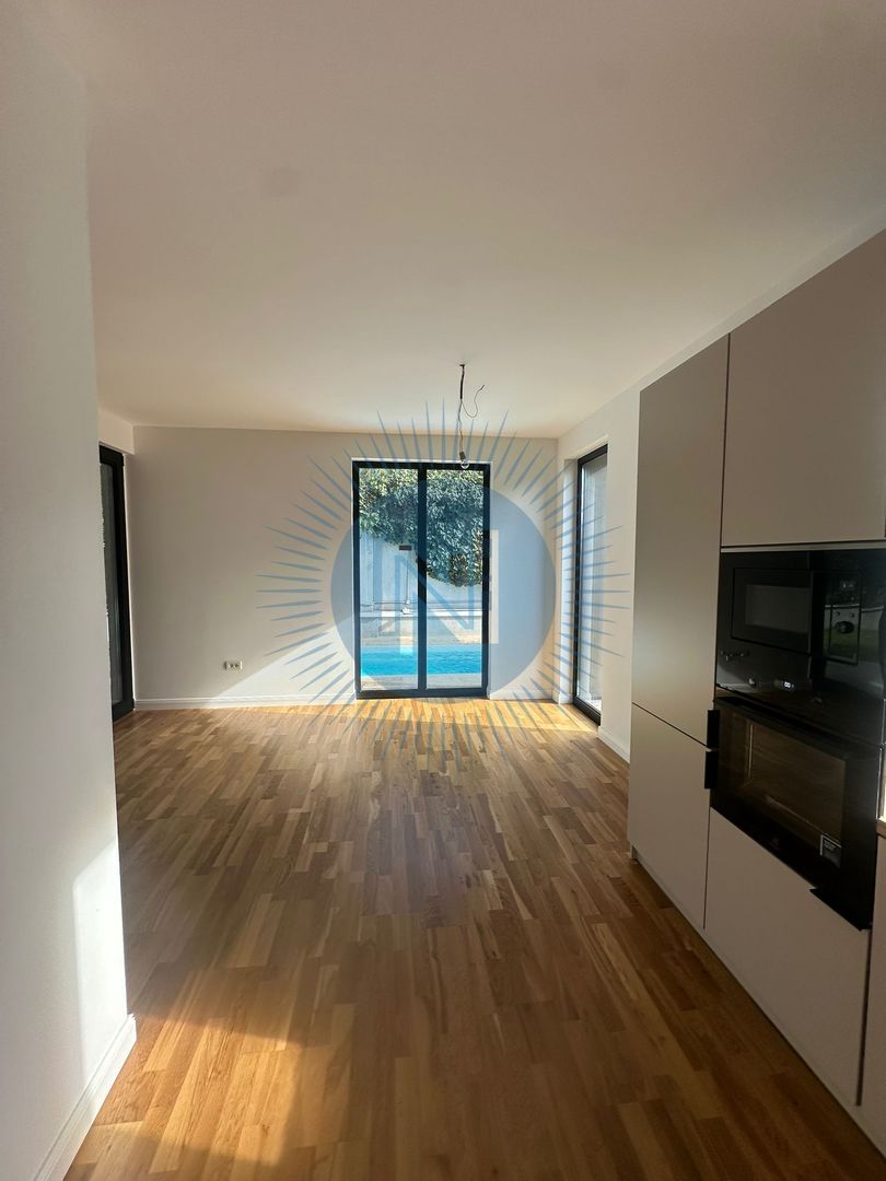 Vila cu 5 camere cu piscina proprie - scoala Americana - Poză 24