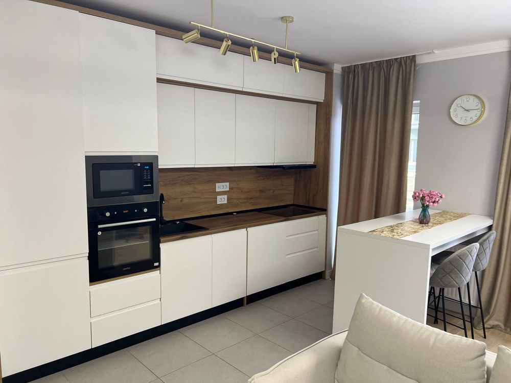 Inchiriere apartament 2 camere + terasa + 1 loc parcare subterana - Poză 1