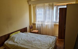 Apartament 4 Camere, Etaj 3, Decomandat, Zona Parc Cetate - Poză 3