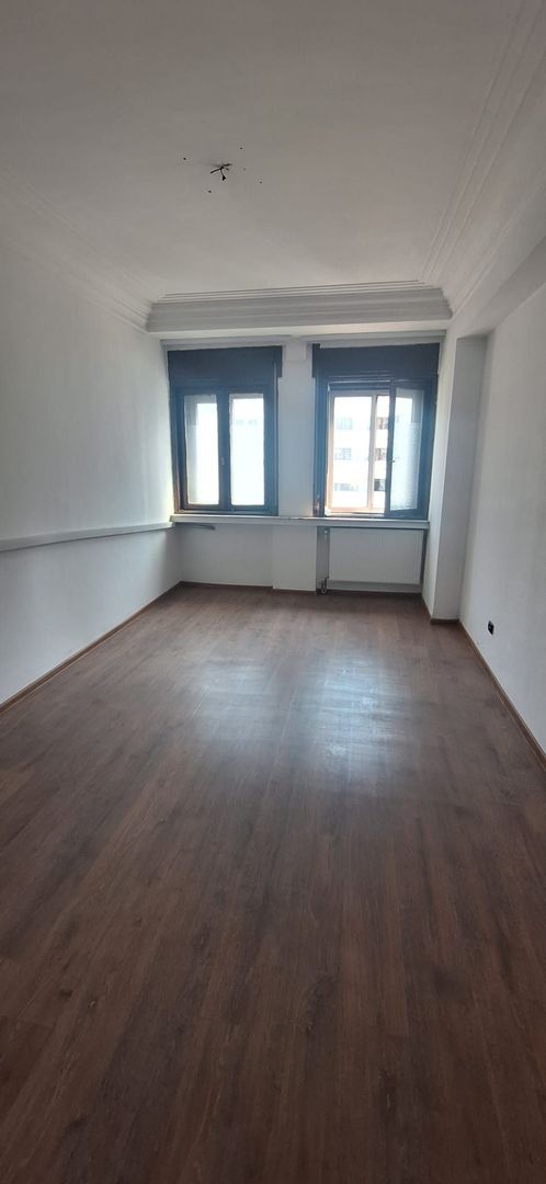 Apartament 4 camere Magheru 135mp Risc 1 - Poză 10