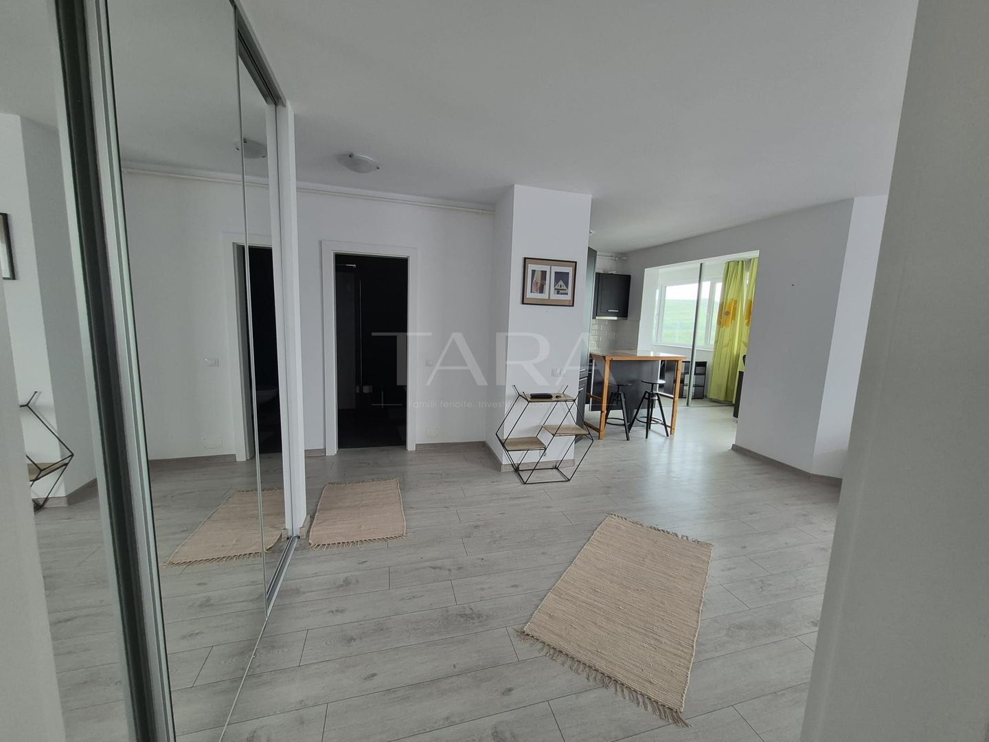 Apartament modern cu birou și panoramă deschisă – zona BMW. - Poză 8